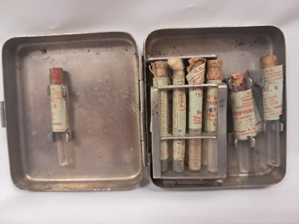 Syringe Kit for Cocaine and Morphine
